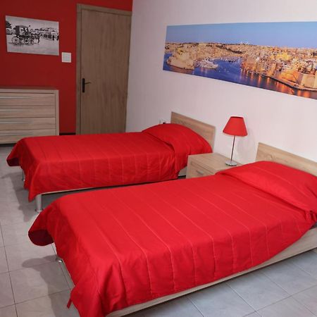 Very Bright Well Kept Apartment Marsaskala Extérieur photo